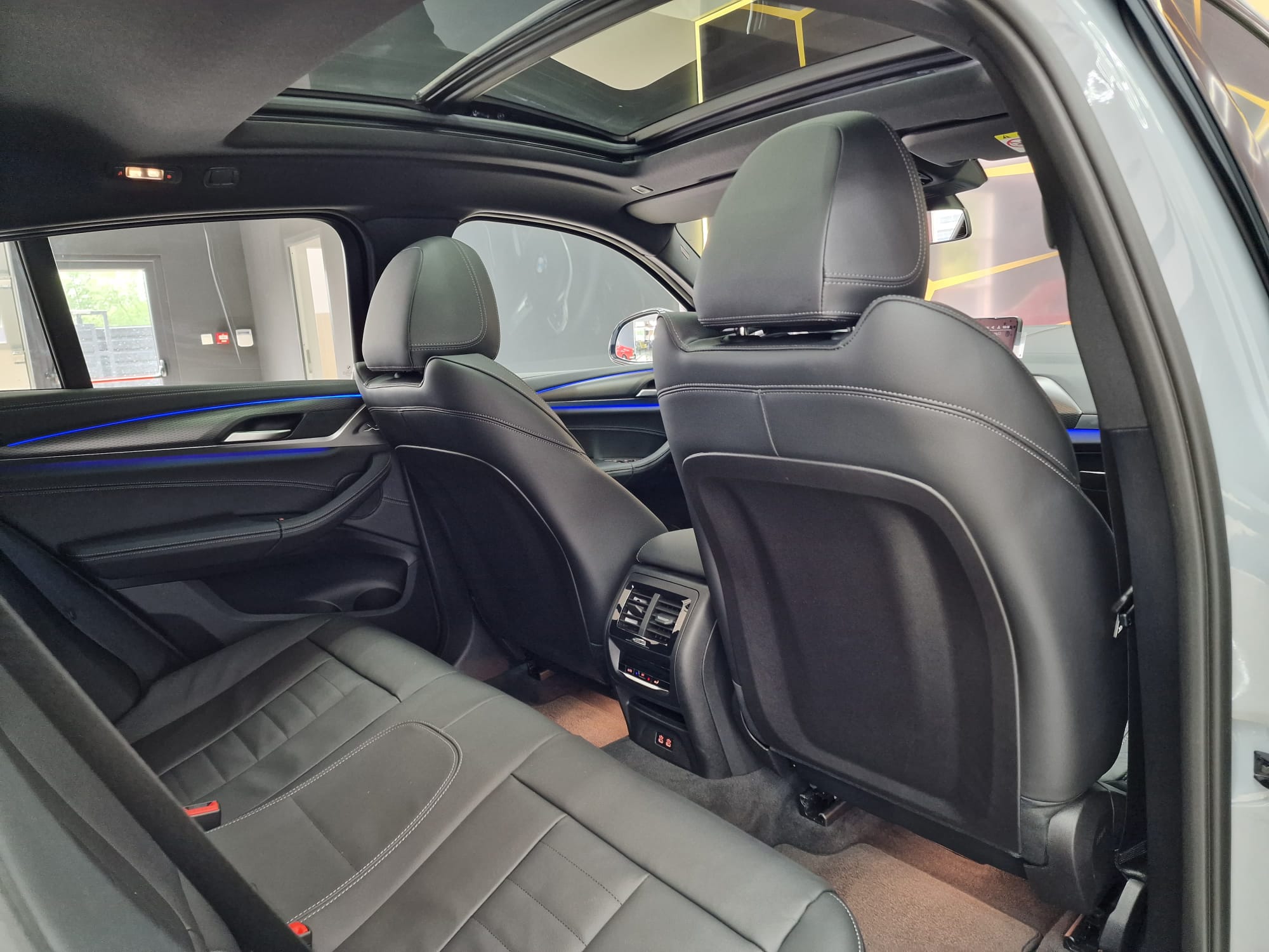 Mild Hybrid 2.0i M packet