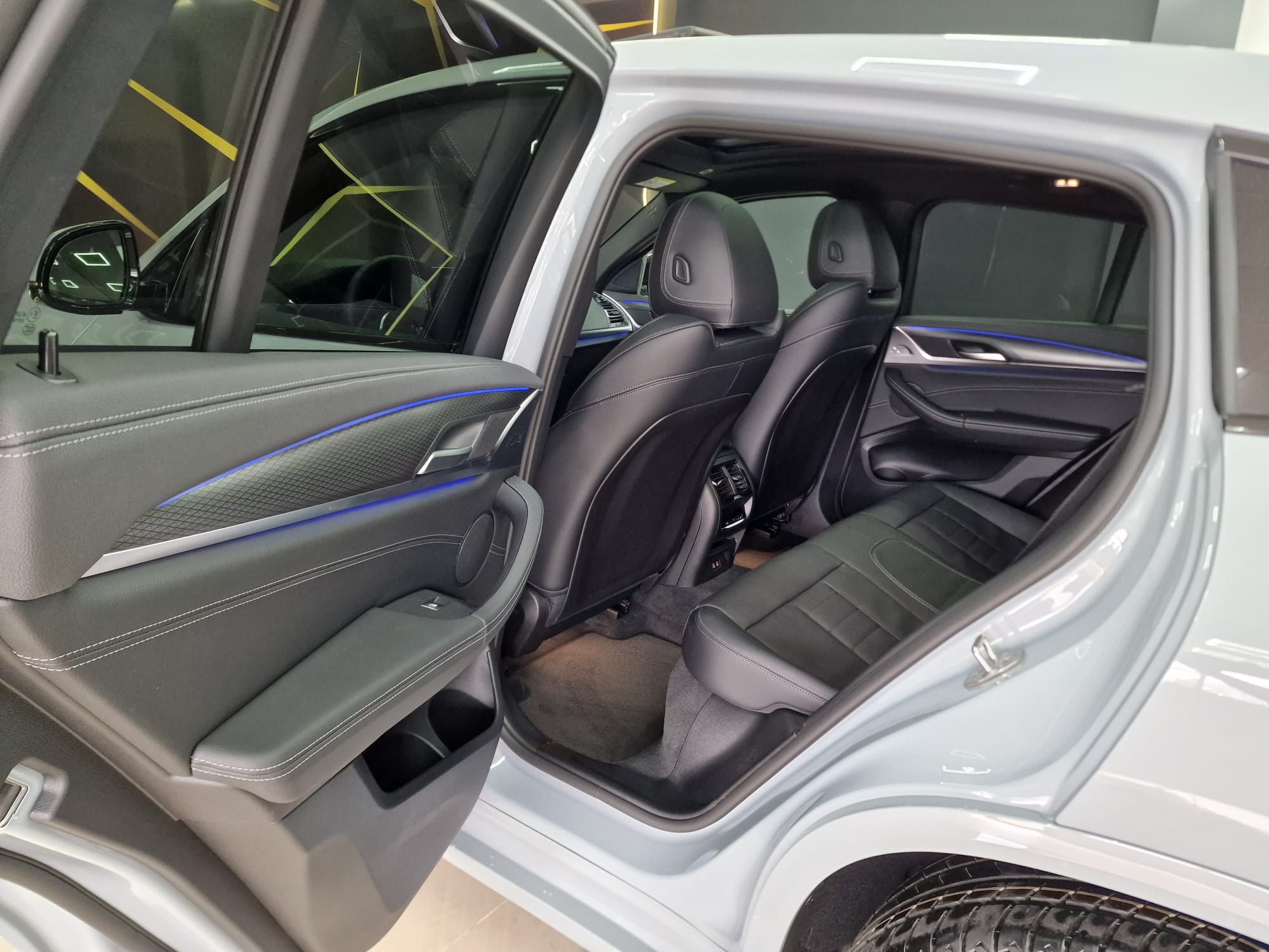 Mild Hybrid 2.0i M packet